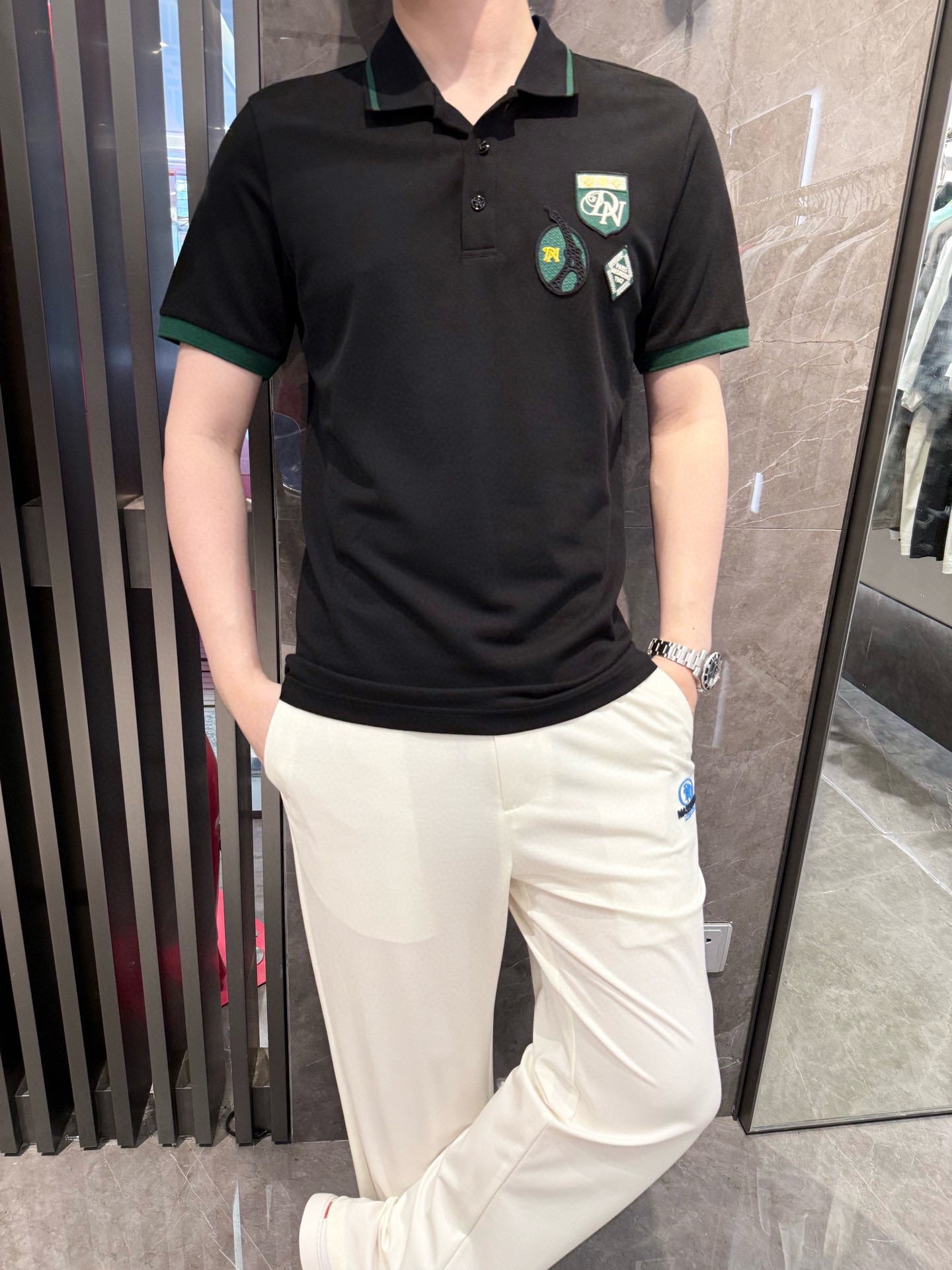 NO:472297,Dino luxury products - brand authentic products in 2025 latest polo shipments, hot-selling items in Europe and the United States!  Selected 100% European cotton fabrics from imported Italian brands, and the brand logo on the chest is matched with the latest design to highlight fashion!  Number of codes 48-56 (model 180/140 wears 50, with Hong Kong Lane Crawford gift box packaging), alexander wang19860909Dino奢品-品牌正品2025最新polo出货 欧美热销单品！精选意大利进口品牌百分百欧货棉面料,胸口的品牌标志搭配最新的设计,彰显时尚 ！码数48-56（模特180/140穿50,配香港连卡佛礼盒包装）,,alexander wang,Men's clothing