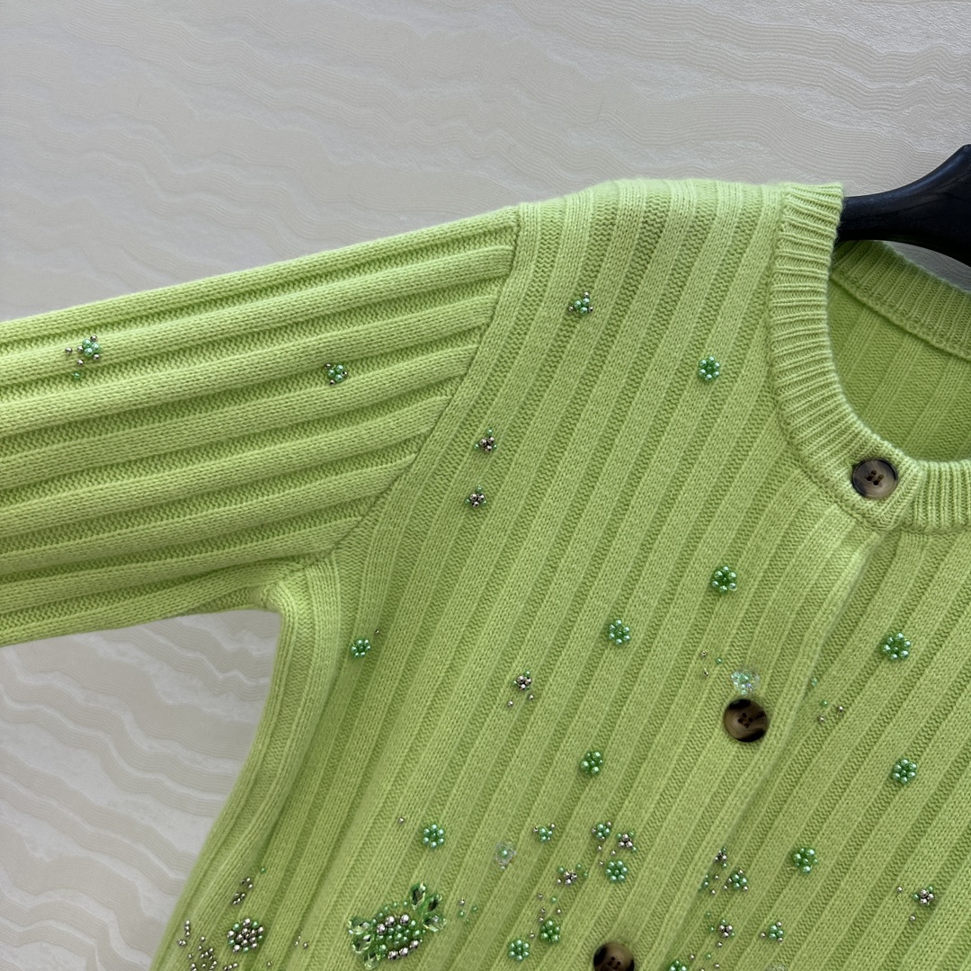 High-End Handmade Cashmere Wool Jacket with Beaded Details – American Academy Fung V - 图片 4