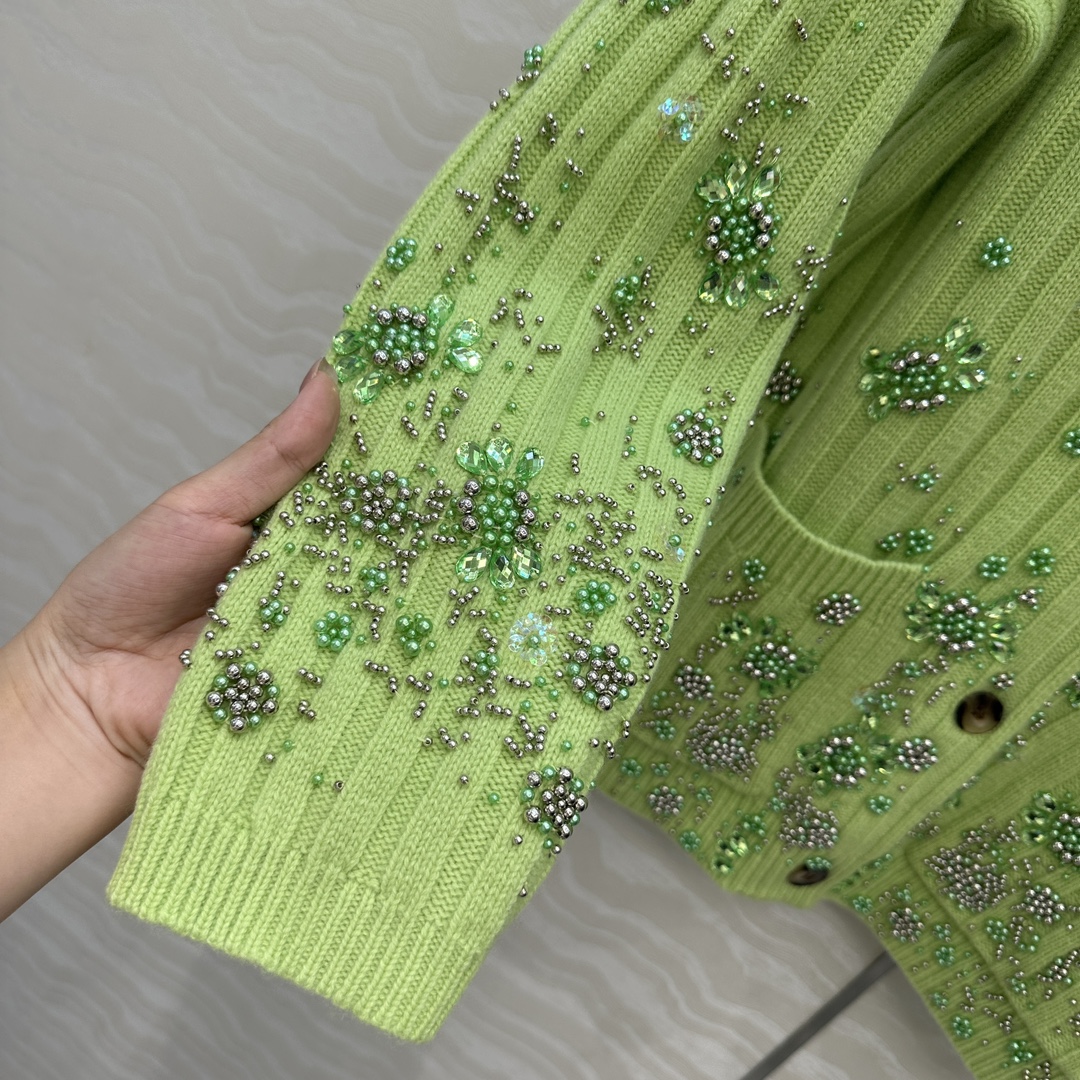 High-End Handmade Cashmere Wool Jacket with Beaded Details – American Academy Fung V - 图片 6