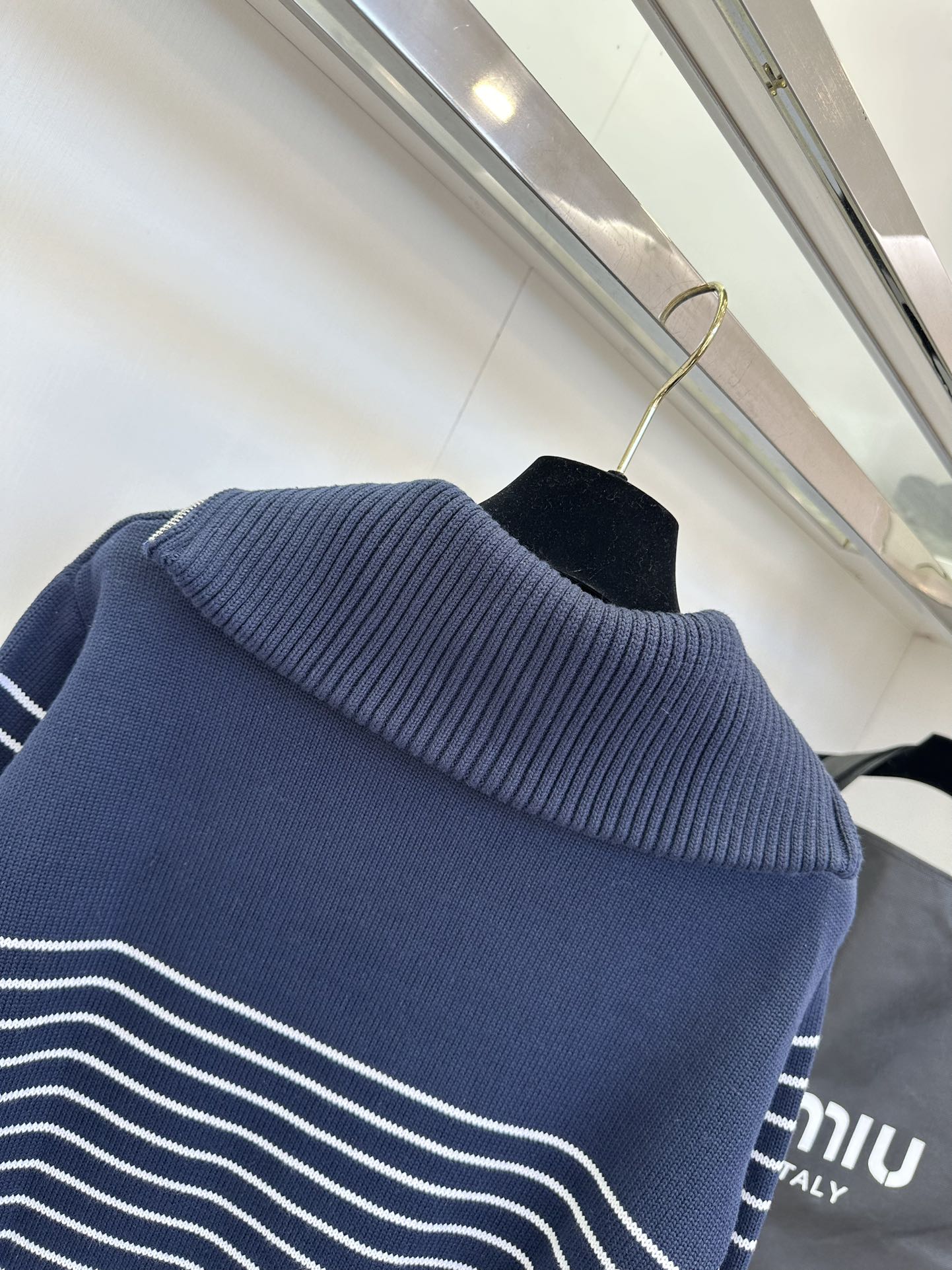 Striped Women's Wool Blend Knit Sweater - Soft & Comfortable 9 i1753380605 4654 7