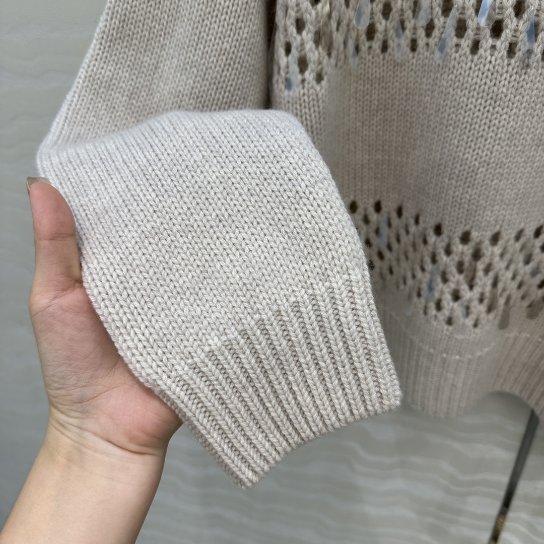 独家首发🍒高端原单品质！行走的高定 BC高智感穿搭！超重工的纯手工水滴珠片羊绒毛衣。进口羊绒纱线定位编织