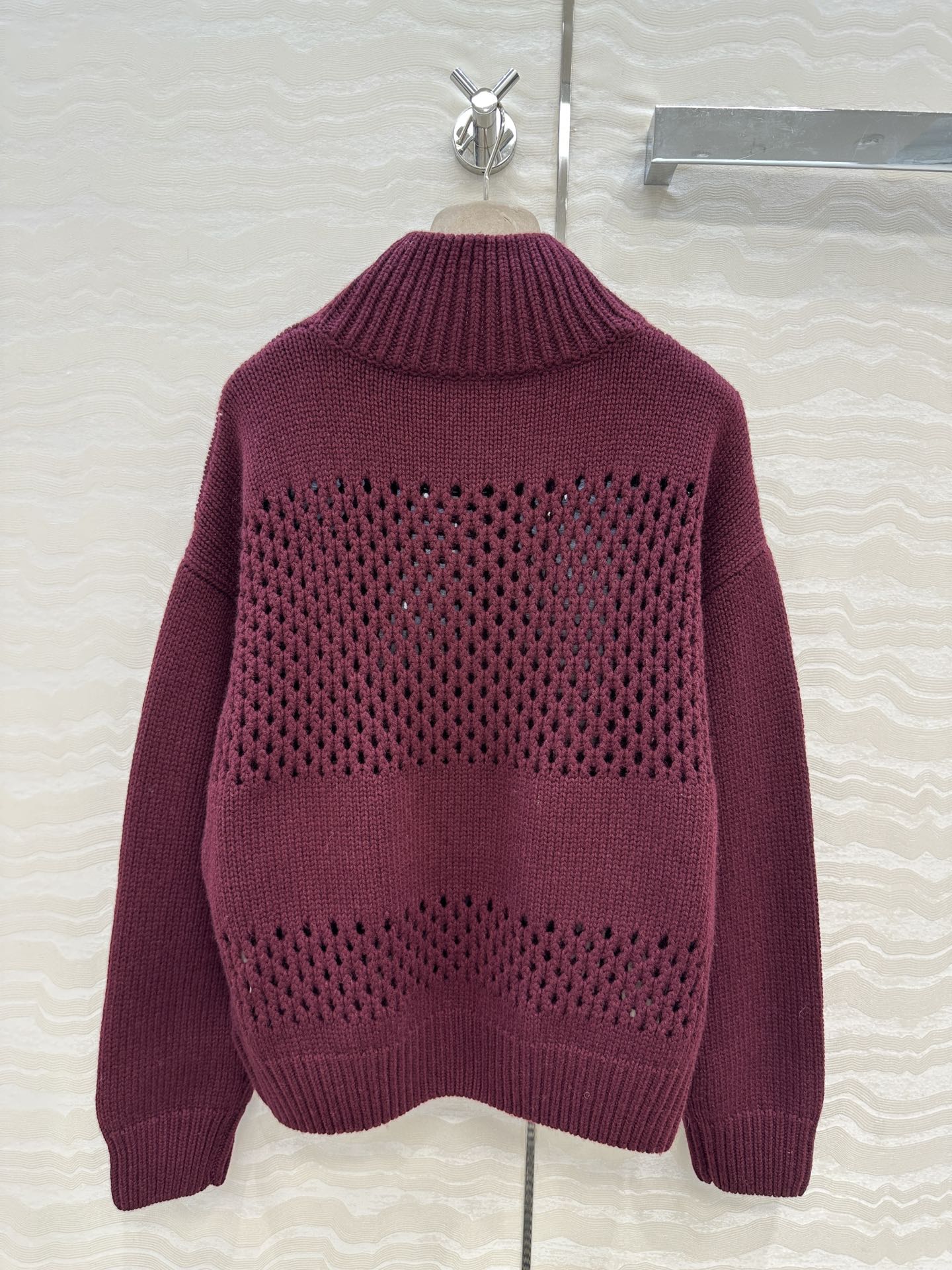 独家首发🍒高端原单品质！行走的高定 BC高智感穿搭！超重工的纯手工水滴珠片羊绒毛衣。进口羊绒纱线定位编织