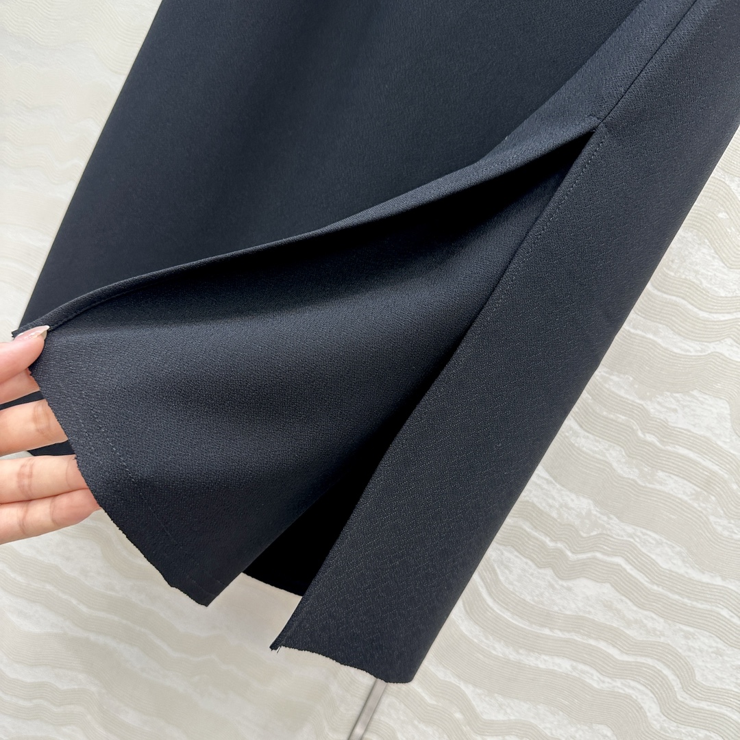 Elegant Women's High Waist Midi Skirt with Slit Hem - Chic & Comfortable 8 i1753385360 2794 6