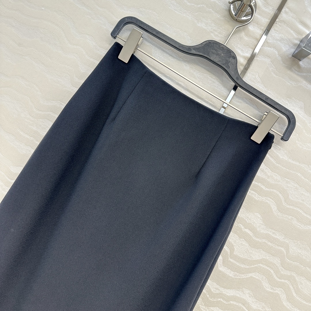 Elegant Women's High Waist Midi Skirt with Slit Hem - Chic & Comfortable 4 i1753385360 3543 2
