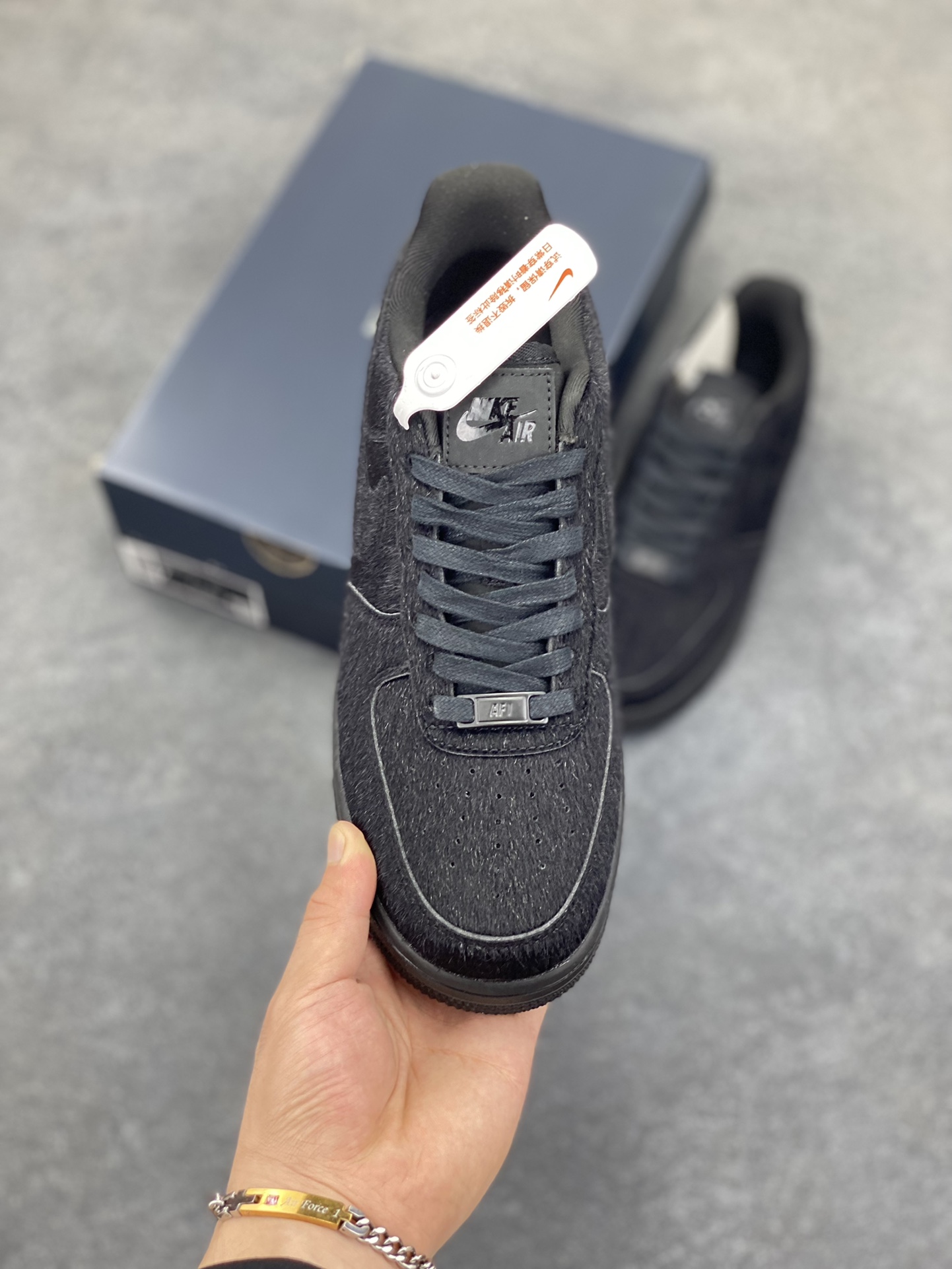 图片[2]-Nike Air Force 1 Low 翻毛黑 原楦头原纸板 打造纯正空军版型 专注外贸渠道 全掌内置蜂窝气垫 原盒配件 原厂中底钢印、拉帮完美 货号：HQ2037-003 尺码：36 36.5 37.5 38 38.5 39 40 40.5 41 42 42.5 43 44 44.5 45-选品中心