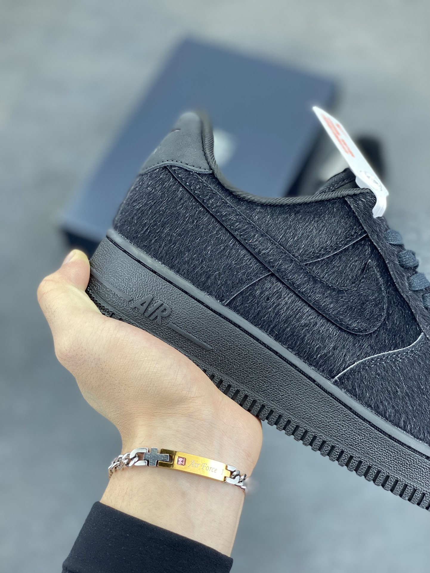 图片[6]-Nike Air Force 1 Low 翻毛黑 原楦头原纸板 打造纯正空军版型 专注外贸渠道 全掌内置蜂窝气垫 原盒配件 原厂中底钢印、拉帮完美 货号：HQ2037-003 尺码：36 36.5 37.5 38 38.5 39 40 40.5 41 42 42.5 43 44 44.5 45-选品中心
