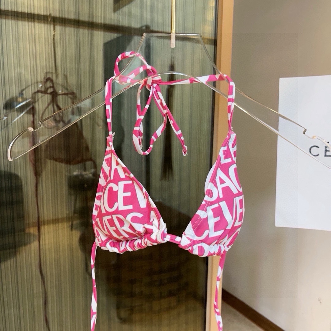  🆕
范思哲比基尼👙👙❤️😍🥰适合多种场景的游泳衣🏊‍♀️海边 游泳池 温泉 水上乐园 漂流都可以😌内搭