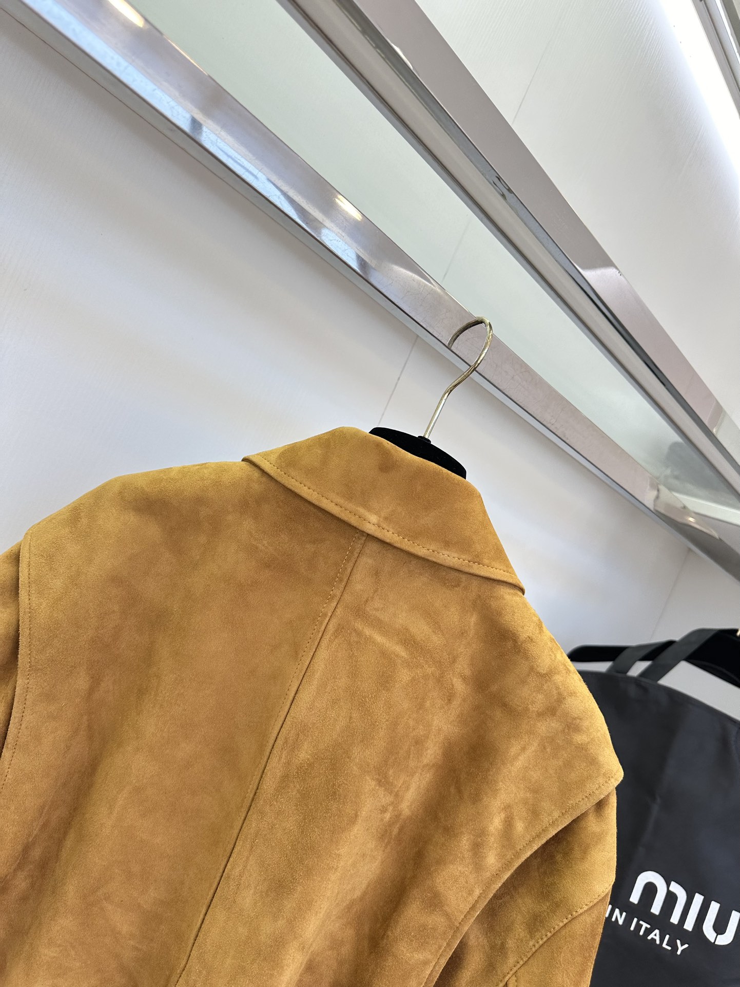 Miu Miu Shearling Suede Lambskin Jacket - Warm Brown, Small Collar 10 i1753431301 470 8