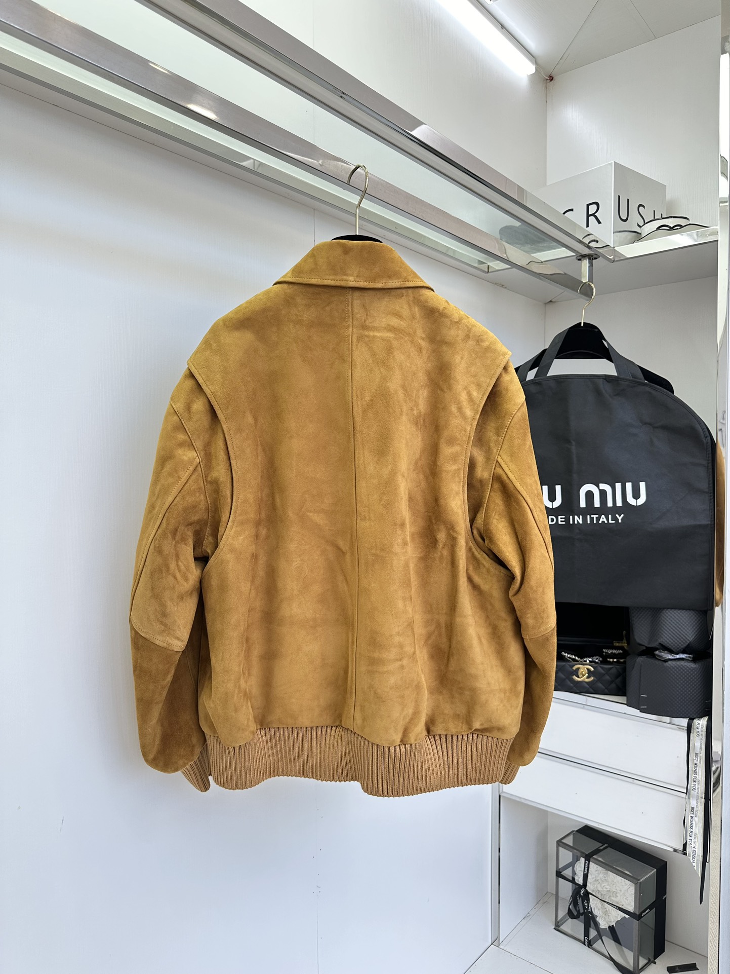 Miu Miu Shearling Suede Lambskin Jacket - Warm Brown, Small Collar 5 i1753431301 9213 3