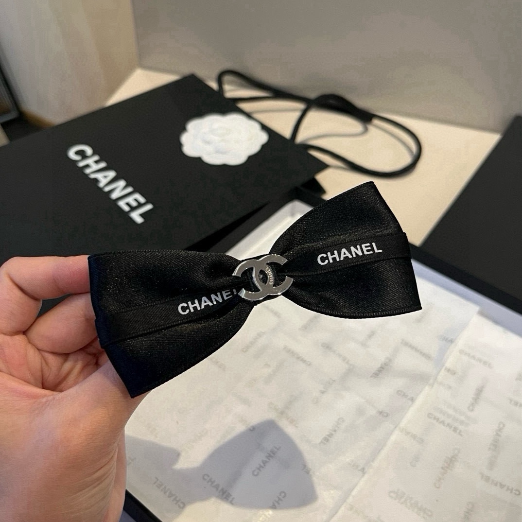 🆕（单个）

Chanel香奈儿新款发箍