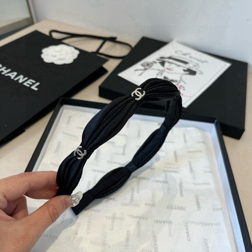 🆕

Chanel香奈儿2025新款发箍