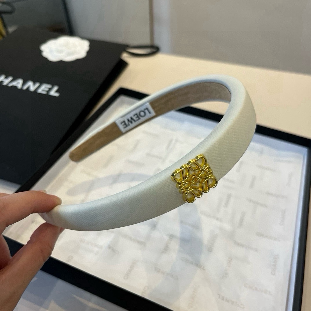 🆕

LOEWE罗意威发箍