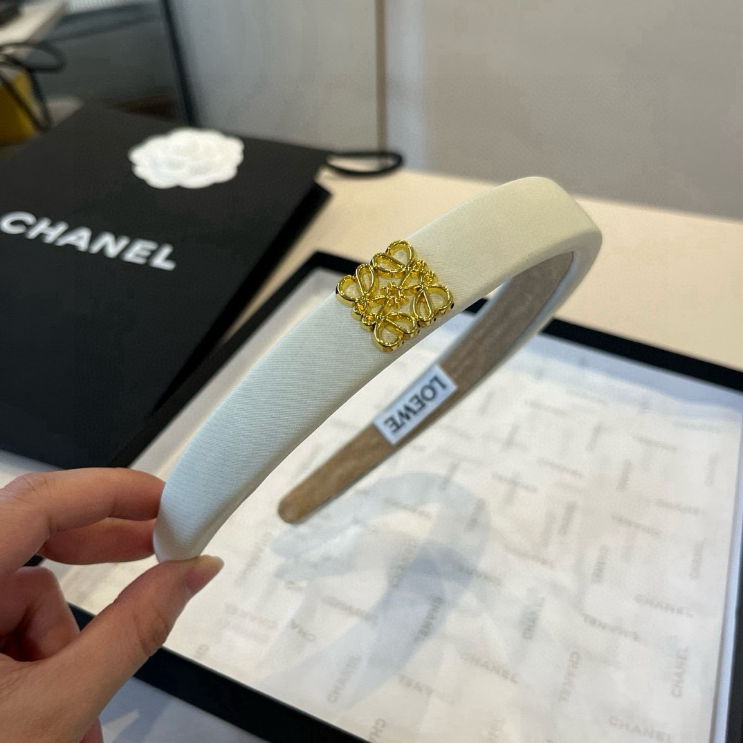 🆕

LOEWE罗意威发箍