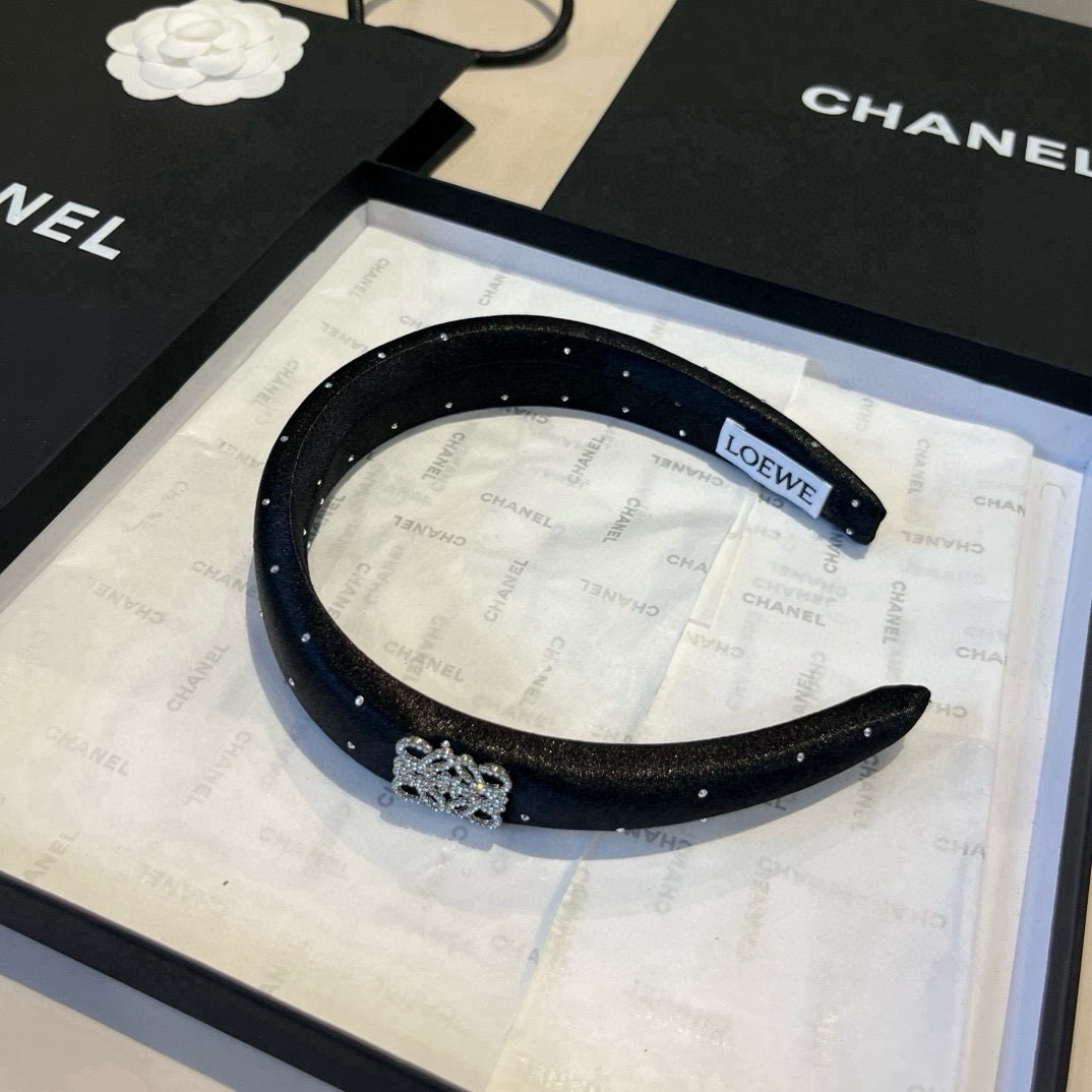 🆕

LOEWE罗意威发箍