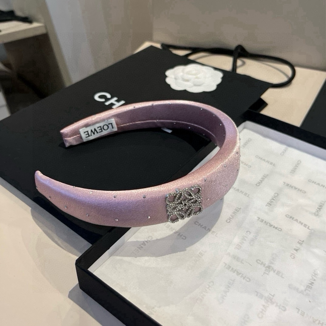 🆕

LOEWE罗意威发箍