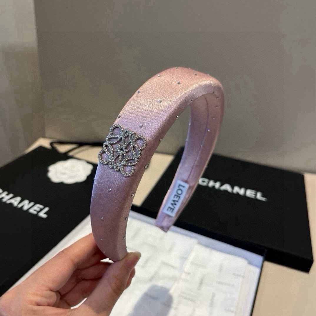 🆕

LOEWE罗意威发箍
