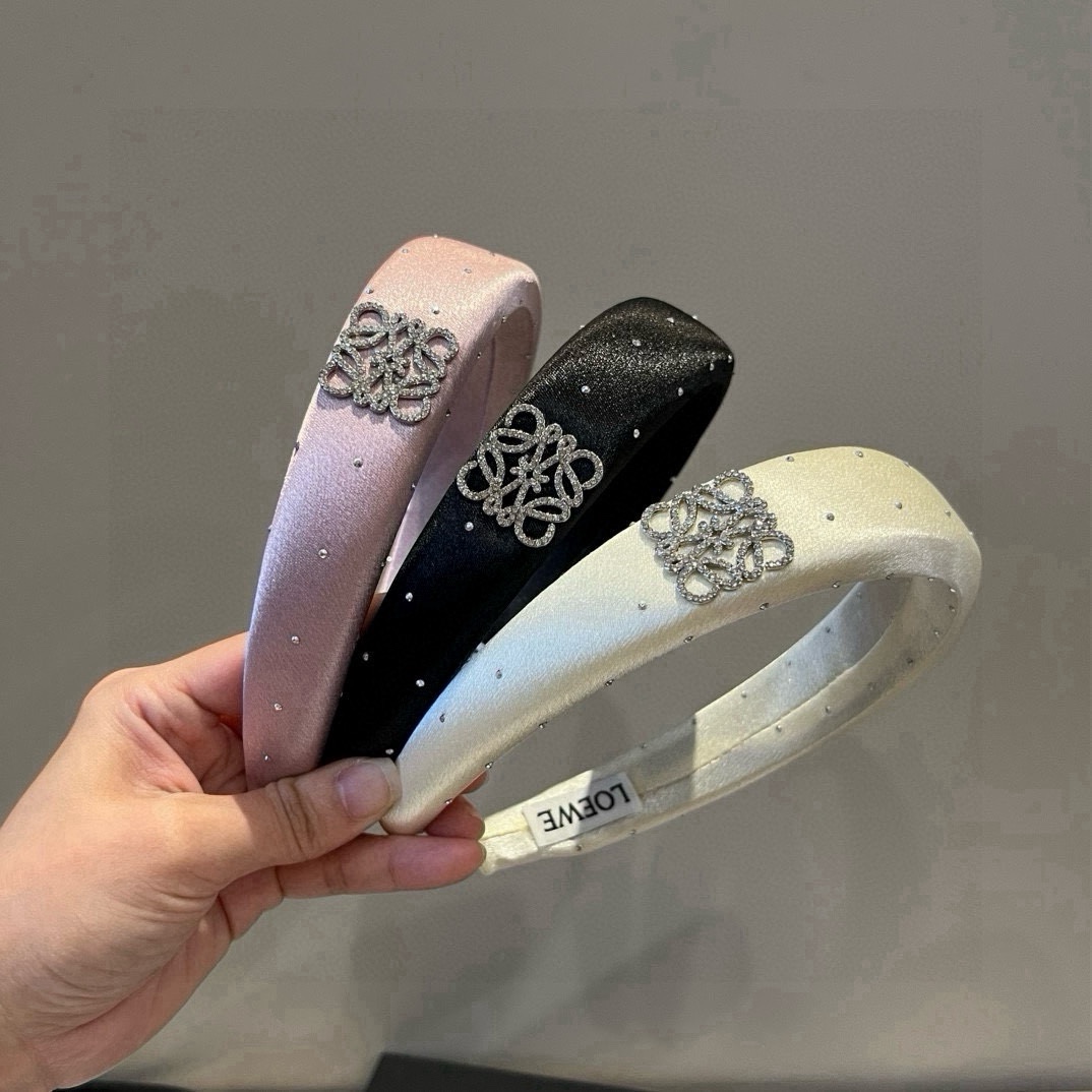 🆕

LOEWE罗意威发箍