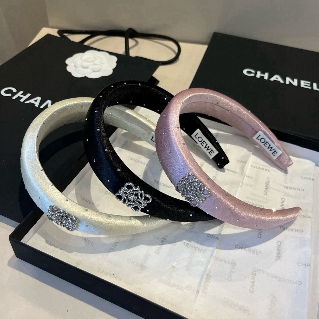 🆕

LOEWE罗意威发箍