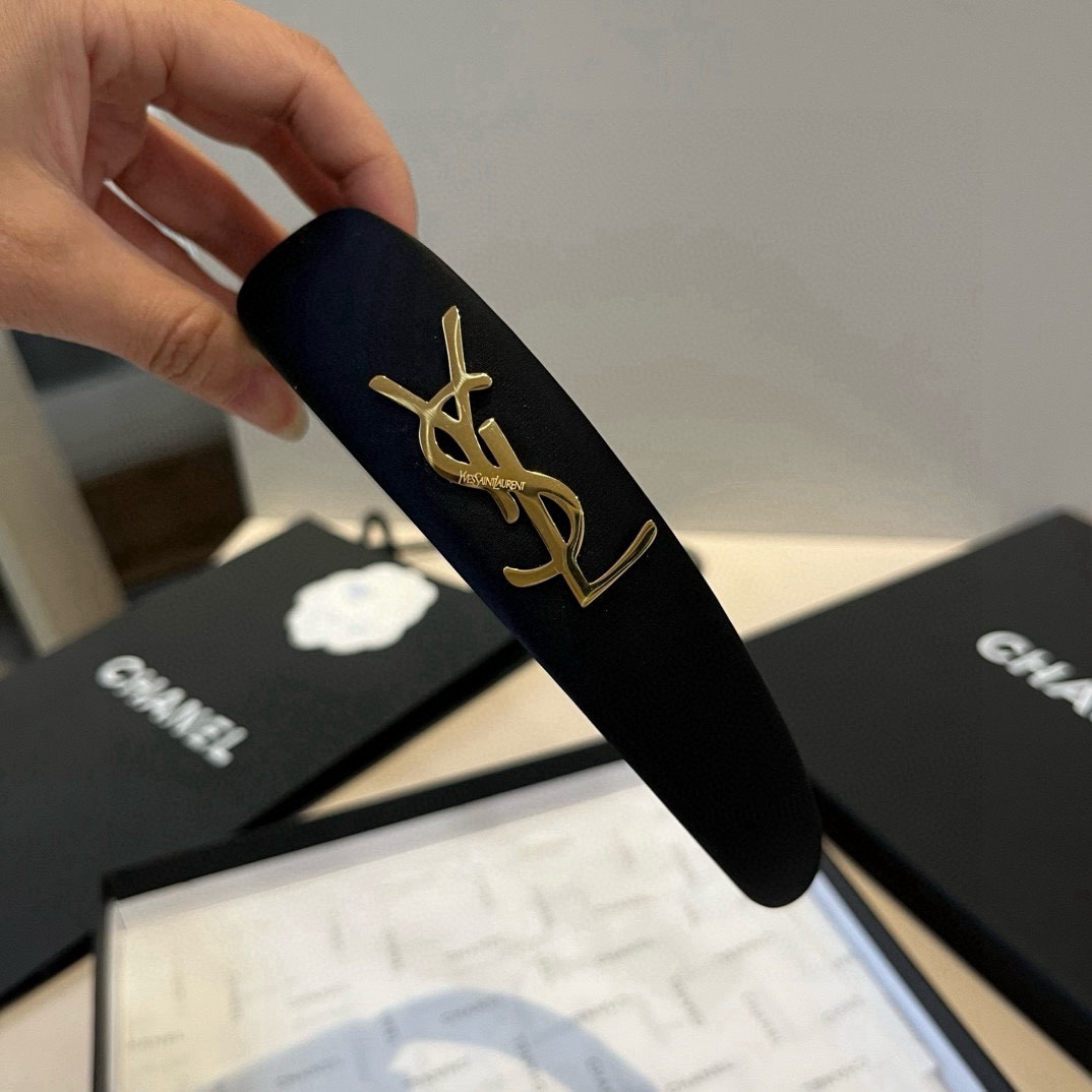 🆕

YSL圣罗兰新款发箍