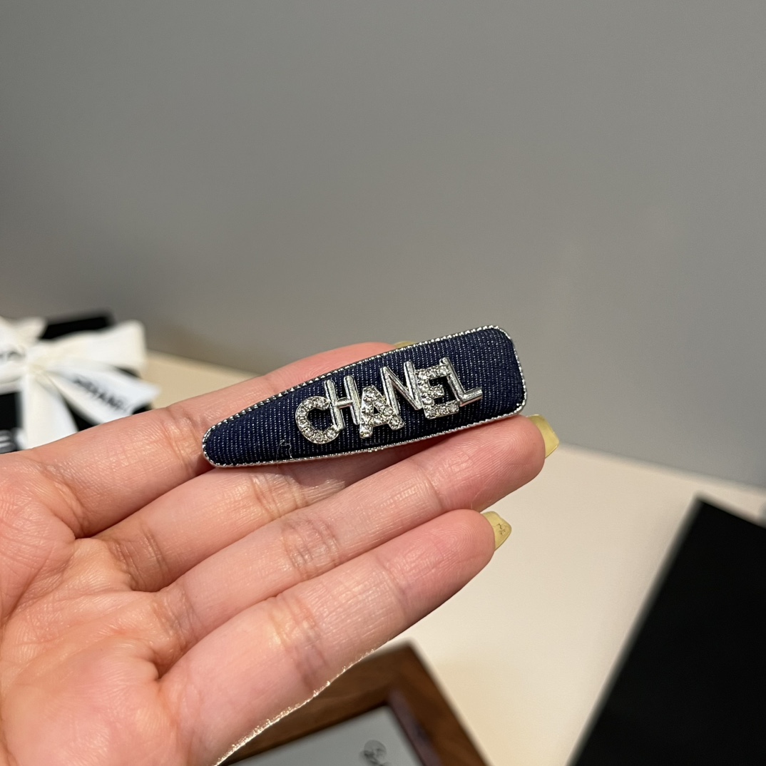 🆕《单个》


Chanel香奈儿发夹