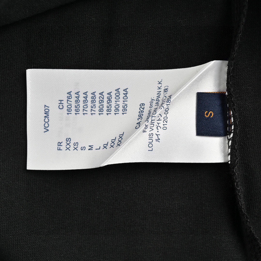 路易威登/Louis Vuitton 夏季新款 星宿字母连线刺绣圆领短袖T恤 黑色