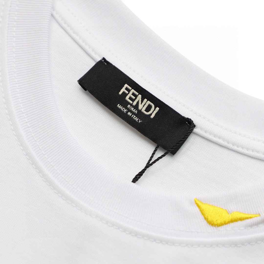 芬迪/Fendi 夏季新款 领口恶魔眼睛刺绣休闲圆领短袖T恤 黑色/白色