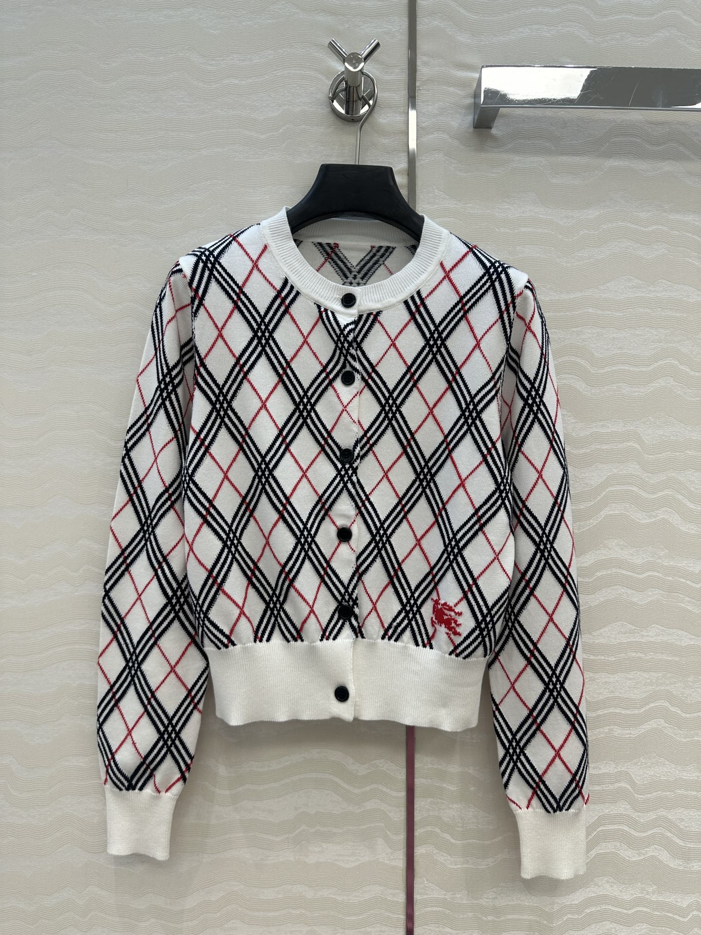 原单品质❤️长期主义Vintage 复古格纹针织小开衫，英伦学院风气质。H小短款版型减龄少女必备。原版定