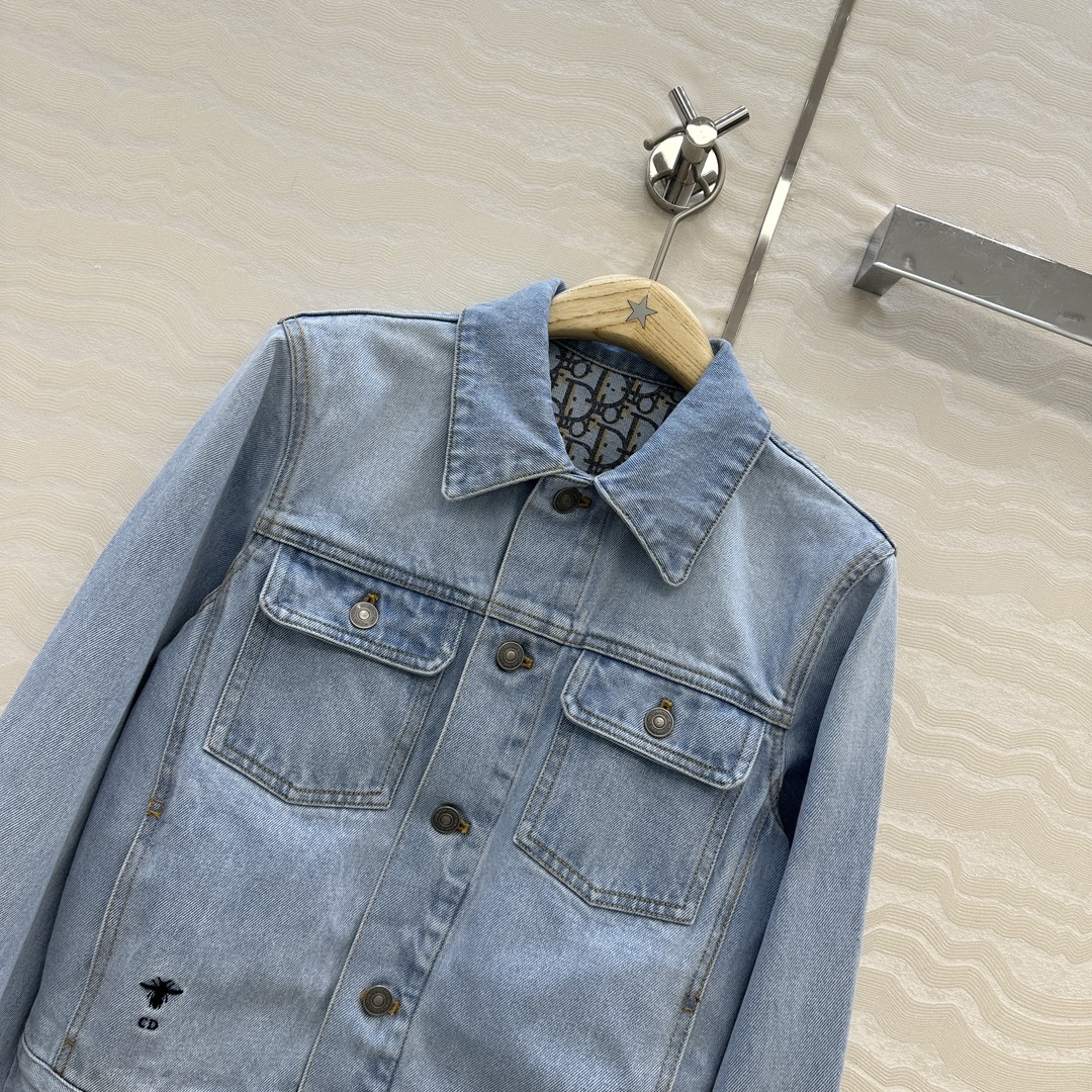 独家首发❤️高端原单品质🤞MissD新品老花洗水牛仔夹克外套。原版定制复古怀旧洗水工艺高级又时髦！衣橱必