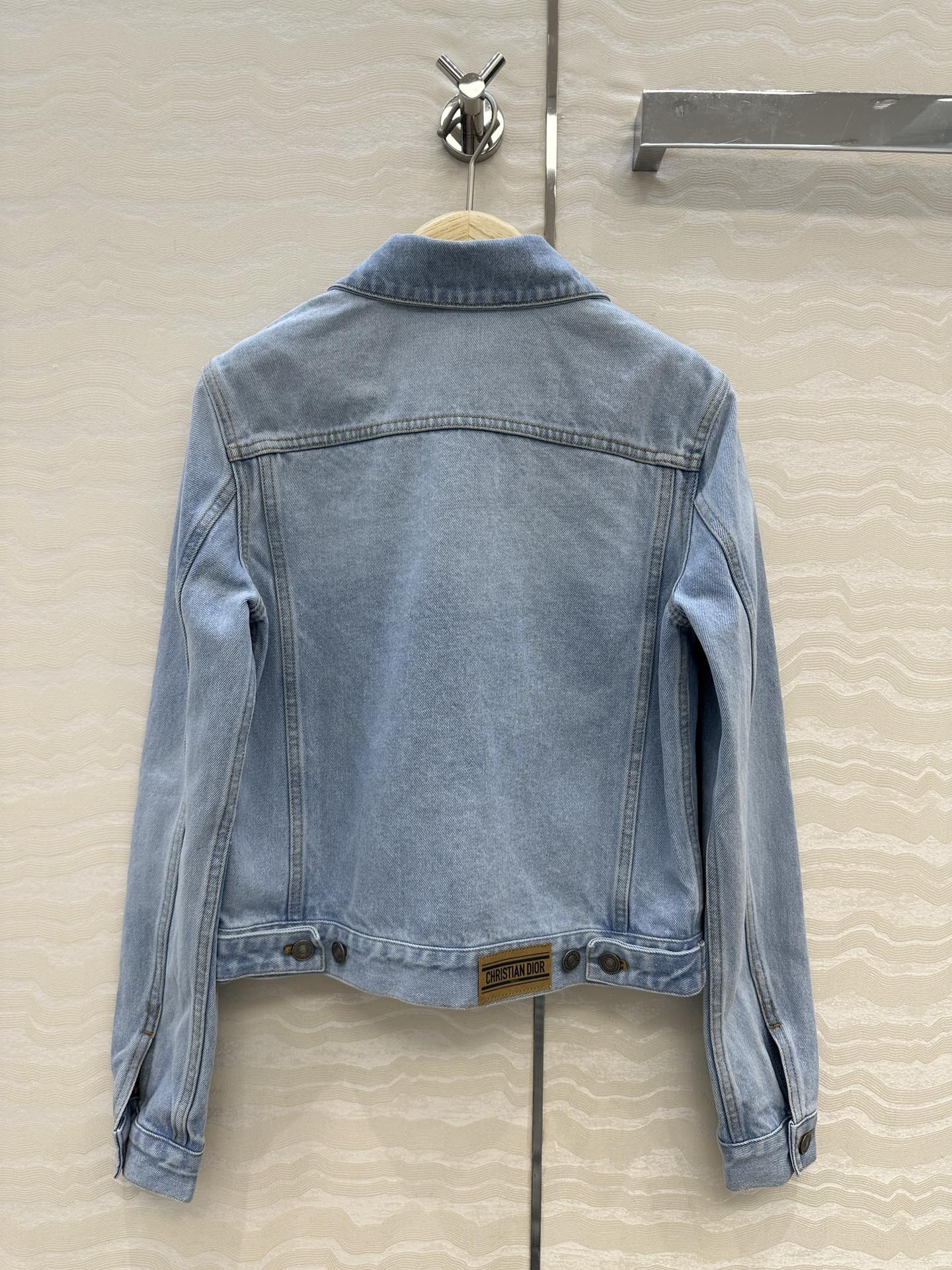 独家首发❤️高端原单品质🤞MissD新品老花洗水牛仔夹克外套。原版定制复古怀旧洗水工艺高级又时髦！衣橱必