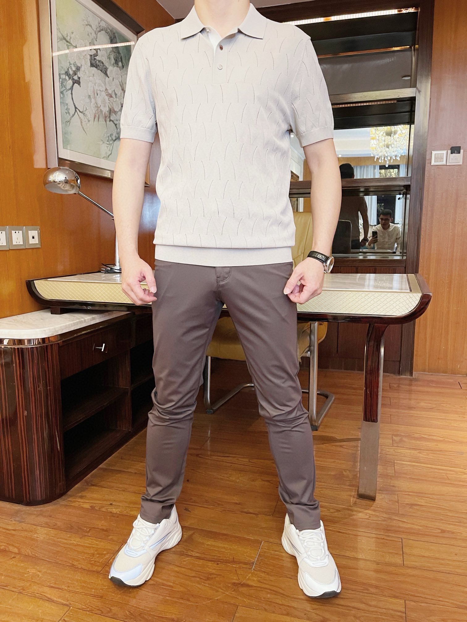 NO:477146,Jenia-2025 counter latest hot-selling Polo, hot-selling items in European and American counters!  Selected Italian imported Yilit fabrics with simple and elegant designs, the hollow design of the whole body is quite elegant, and there is no need to say much about the effect of the upper body. The code number is 48-56 (model 173/130 wears 48, with Hong Kong Lane Crawford gift box packaging), zegna, alexander wang19860909杰尼亚-2025专柜最新爆款Polo出货 欧美专柜热销单品！精选意大利进口伊力特面料搭配简约大方的设计,通体的镂空设计相当彰显雅致 上身效果不用多说.码数48-56（模特173/130穿48、配香港连卡佛礼盒包装）,,zegna,alexander wang,Men's clothing