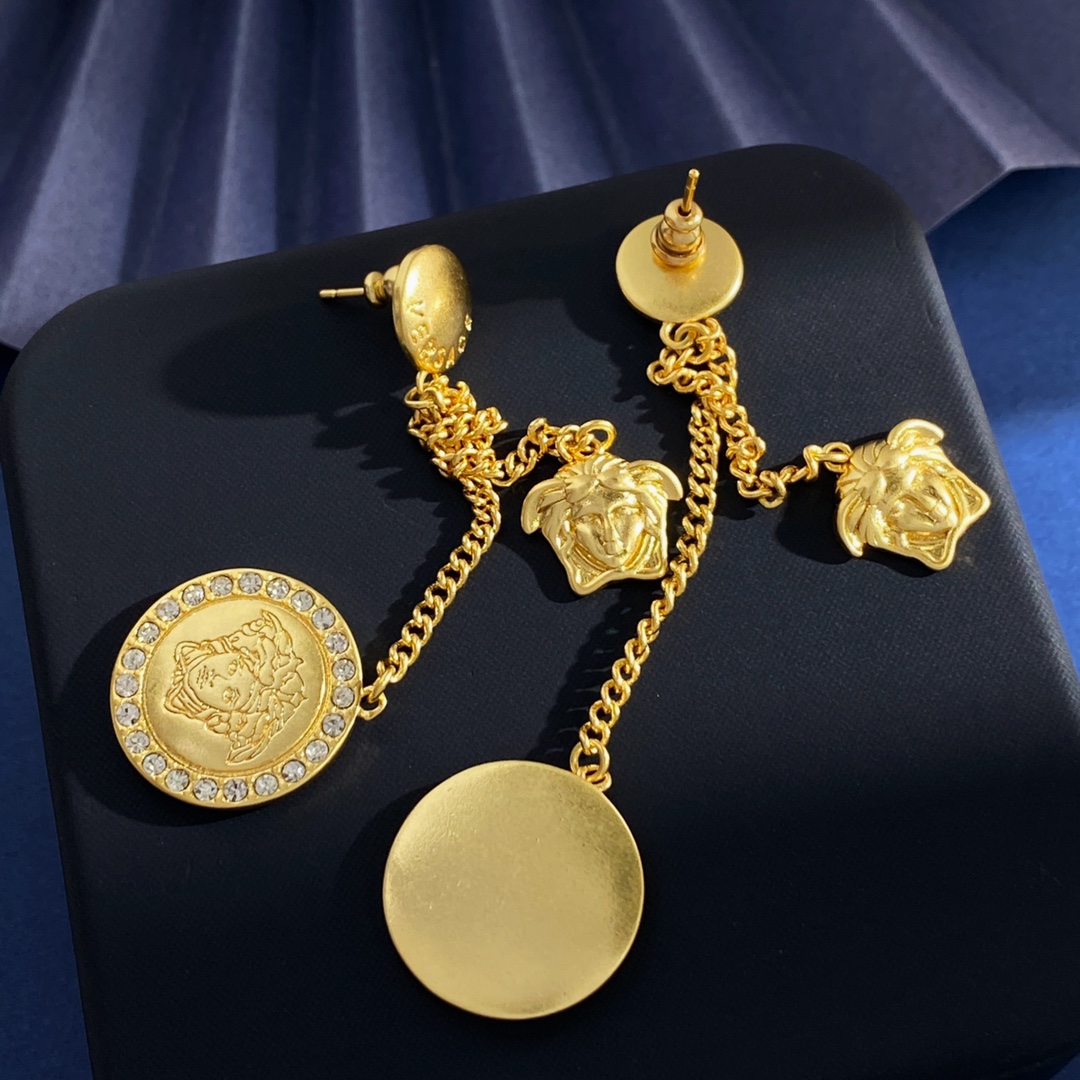 VS94 p285 Versace, a long chain of beauties with a drilled round, long ear nails - 图片 7