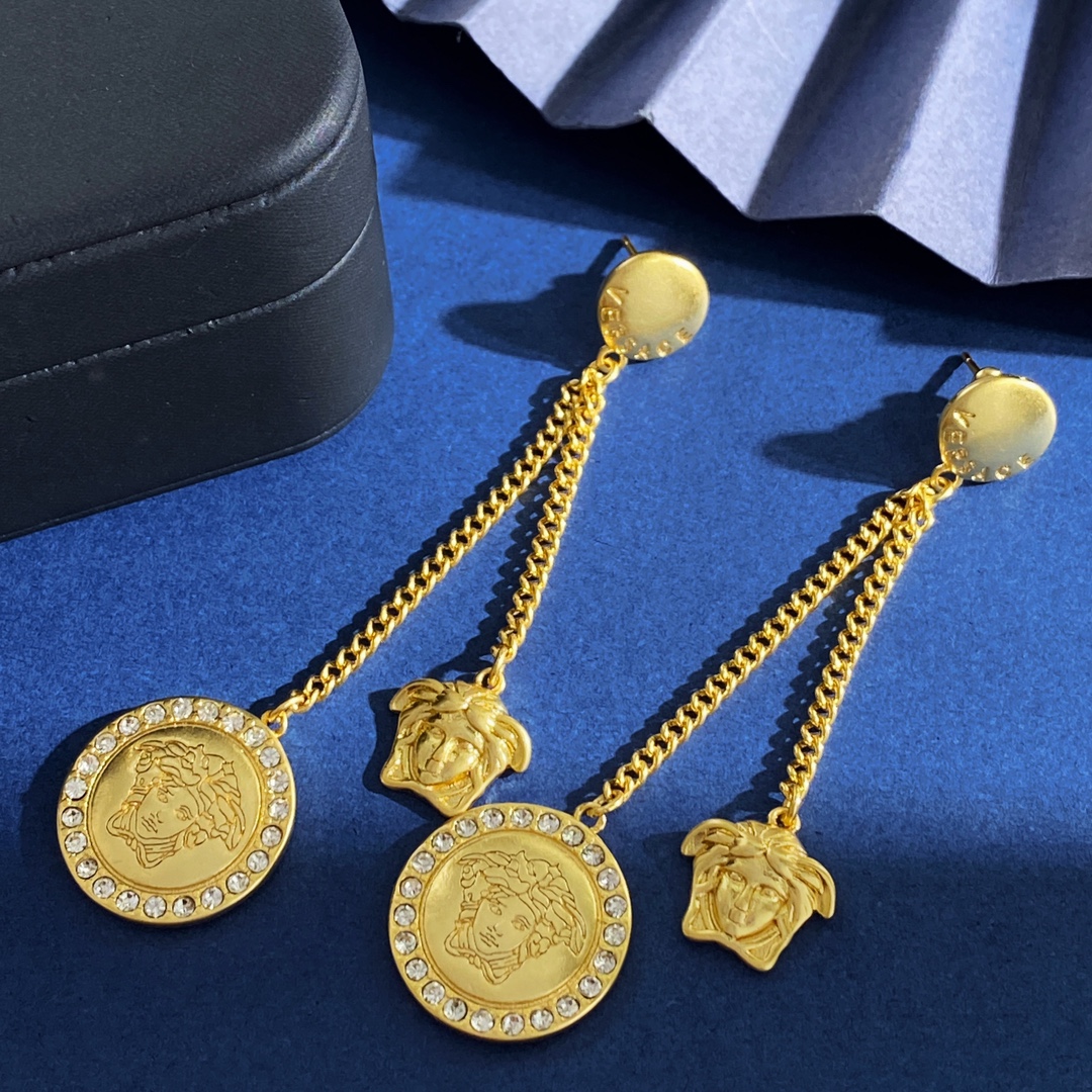 VS94 p285 Versace, a long chain of beauties with a drilled round, long ear nails - 图片 8