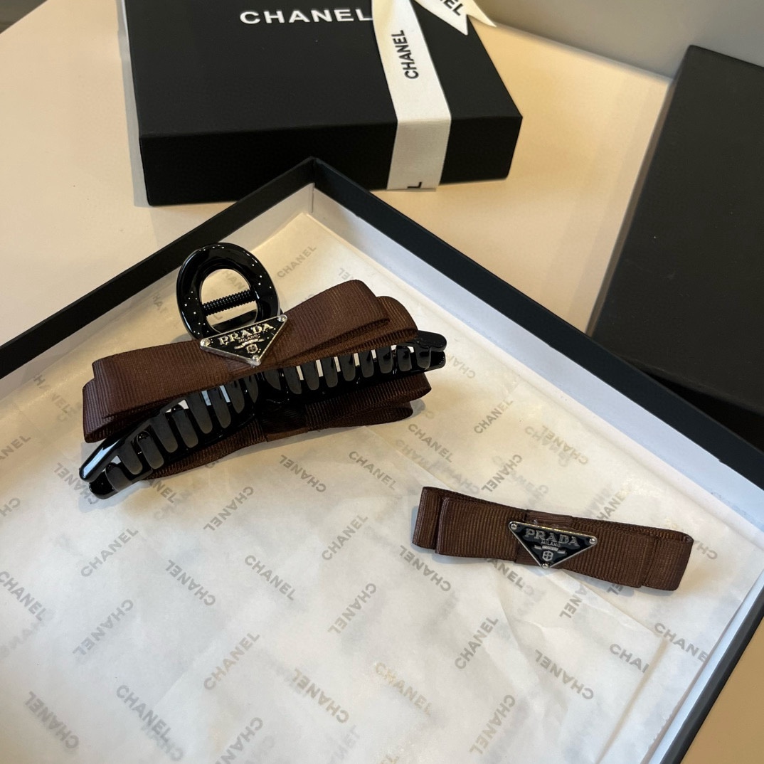 🆕

PRADA普拉达发夹