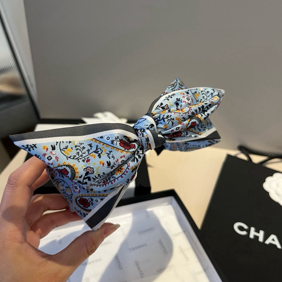 🆕

Chanel香奈儿蝴蝶结发夹