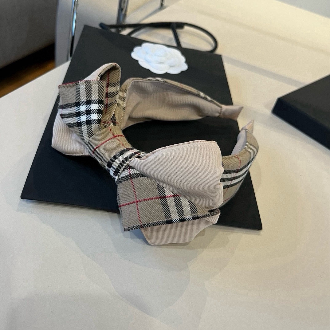 🆕

Burberry巴宝莉新款发箍