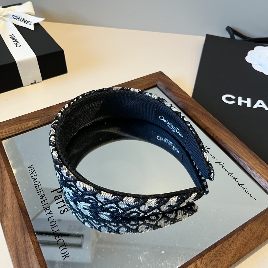 🆕


Dior迪奥新款发箍