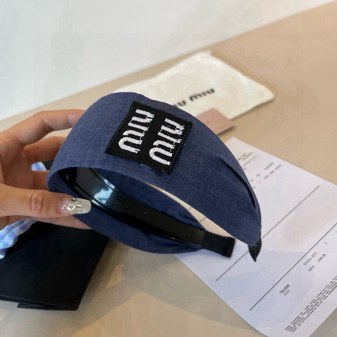 🆕

miumiu缪缪2025新款发箍、韩版发箍