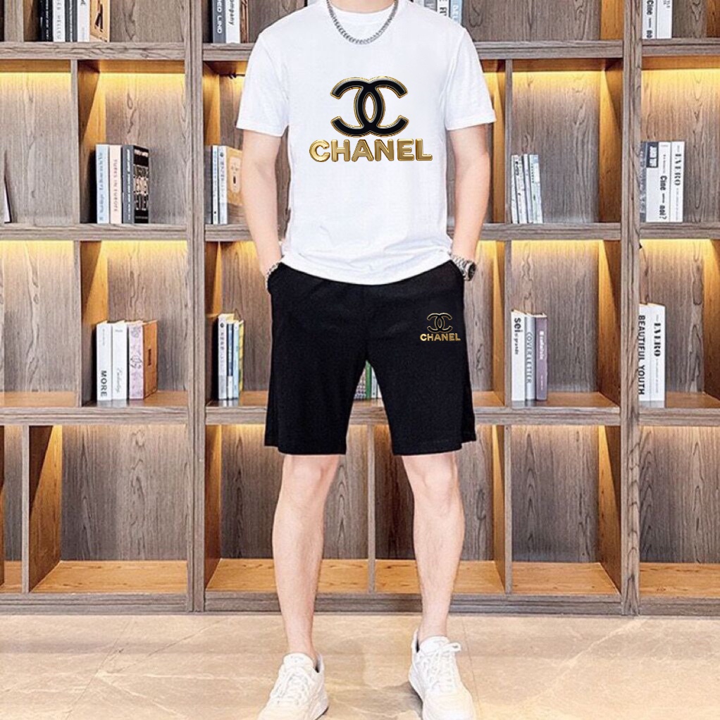Chanel 品牌【CHANEL香奈儿】 2025新款男士短袖短裤套装 销售 市面高端版本 手感细腻柔软 让你穿着更加舒适 立体裁剪版型超赞 尺码:M-5XL下单请报身高体重