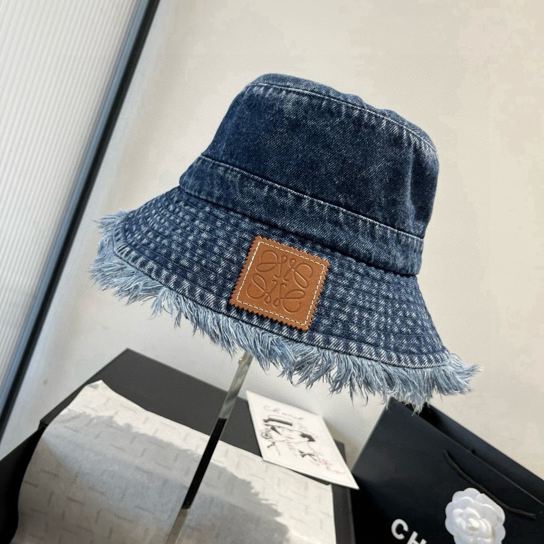NO:358938,LOEWE new denim fisherman hat, head circumference 57cm hat, straw hat fisherman hat baseball hat, hat, loewe, loewe, espadrilles, hatsLOEWE罗意威新款牛仔渔夫帽,头围57cm帽子草帽渔夫帽棒球帽,帽子,loewe,loewe,espadrilles,hats,hat