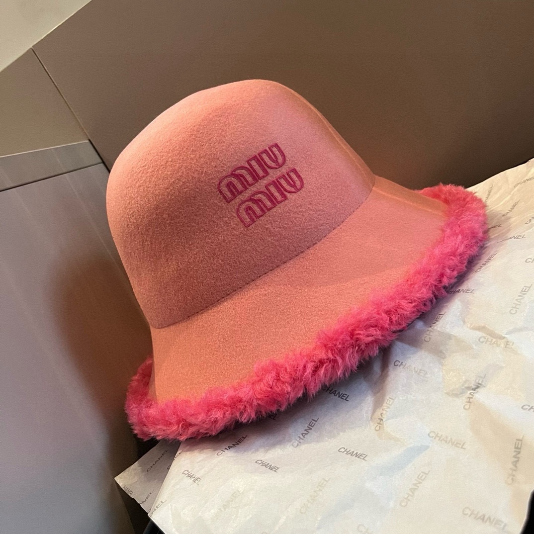 NO:359067,Miumiu autumn and winter new wool hat, head circumference 57cm hat, straw hat fisherman hat baseball hat, hat, miumiu, espadrilles, hats缪缪miumiu秋冬新款羊毛帽,头围57cm帽子草帽渔夫帽棒球帽,帽子,miumiu,espadrilles,hats,hat