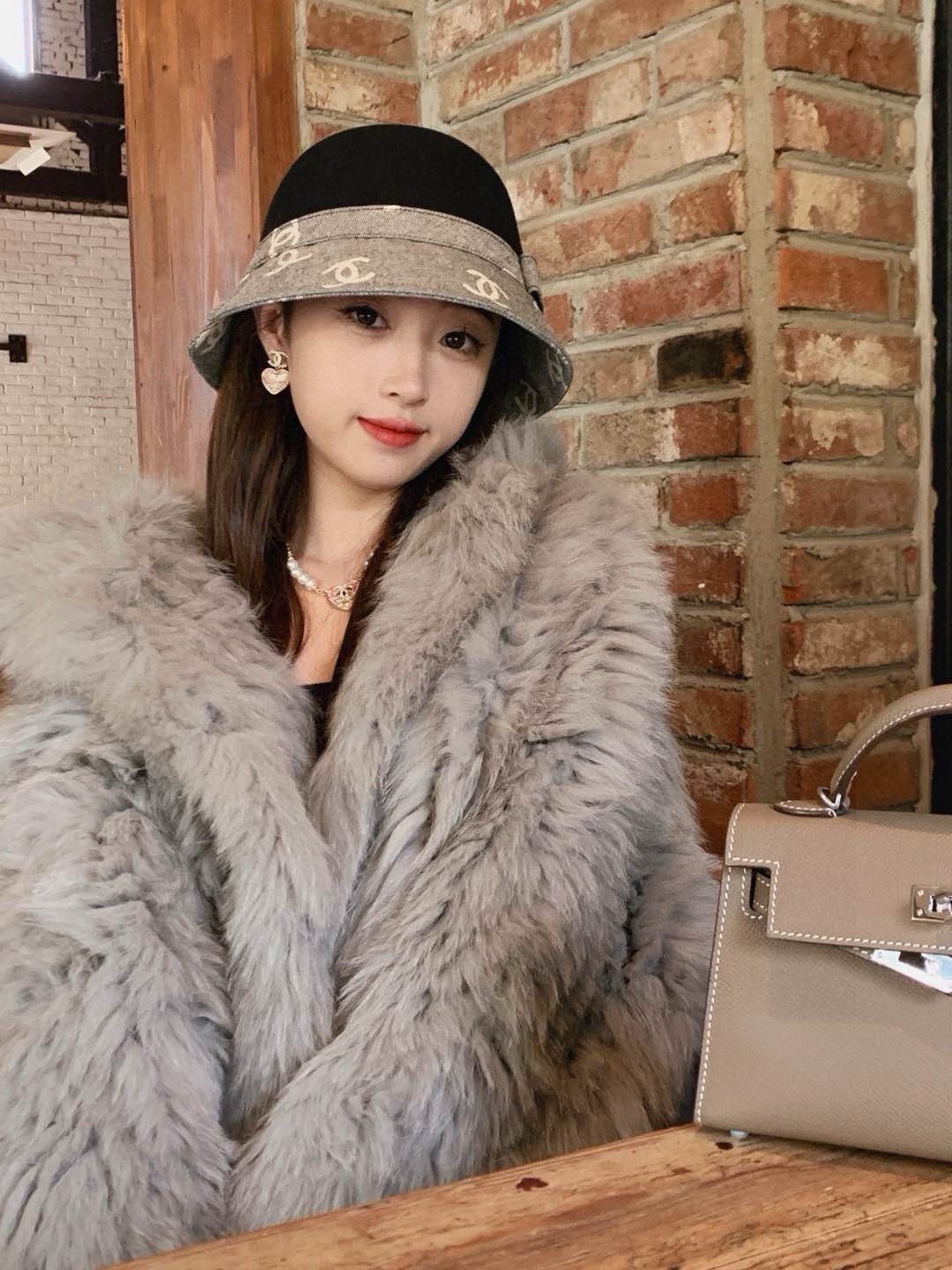 NO:359107,Chanel Chanel 23 autumn and winter new wool topper, woolen pot hat, rear slit design, paired with high-end belt buckle, high-end customization, 100% wool topper, head circumference 57cm hat, straw hat, fisherman hat, baseball hat, hat, chanel, chanel, espadrilles, hatsChanel香奈儿23秋冬新款羊毛礼帽,毛呢盆帽,后开叉设计,搭配高级皮带扣,高级定制,百分百羊毛礼帽,头围57cm帽子草帽渔夫帽棒球帽,帽子,chanel,chanel,espadrilles,hats,hat