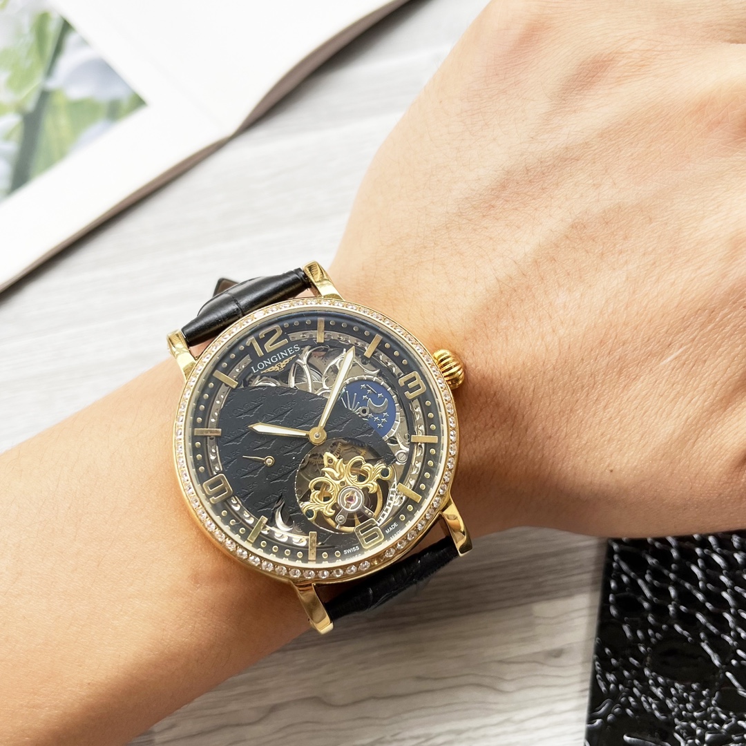 NO:339443,Unified, complex timepiece, luxurious and atmospheric, classic new products, shockingly launched [Latest] Longines, large flywheel design [Type] boutique men's watch [Watch strap] real cowhide strap [Movement] high-end fully automatic mechanical movement [Mirror] mineral reinforced glass (more high definition) Elegant taste, vast and atmospheric, ingenious, wrist treasure, dimensions, diameters, thicknesses, 12.5mm, and hot sale!  Welcome to reprint!  longines cowhide19860909统一 复杂时计 奢华大气 经典新品 震撼上市【最新】浪琴 大飞轮设计【类型】精品男士腕表【表带】真牛皮表带【机芯】高端全自动机械机芯【镜面】矿物质强化玻璃（更高清） 品味高雅 浩瀚大气 匠心独运 腕间瑰宝 尺寸直径42mm厚12.5mm热卖上市！欢迎转载！,,longines,cowhide,Watch