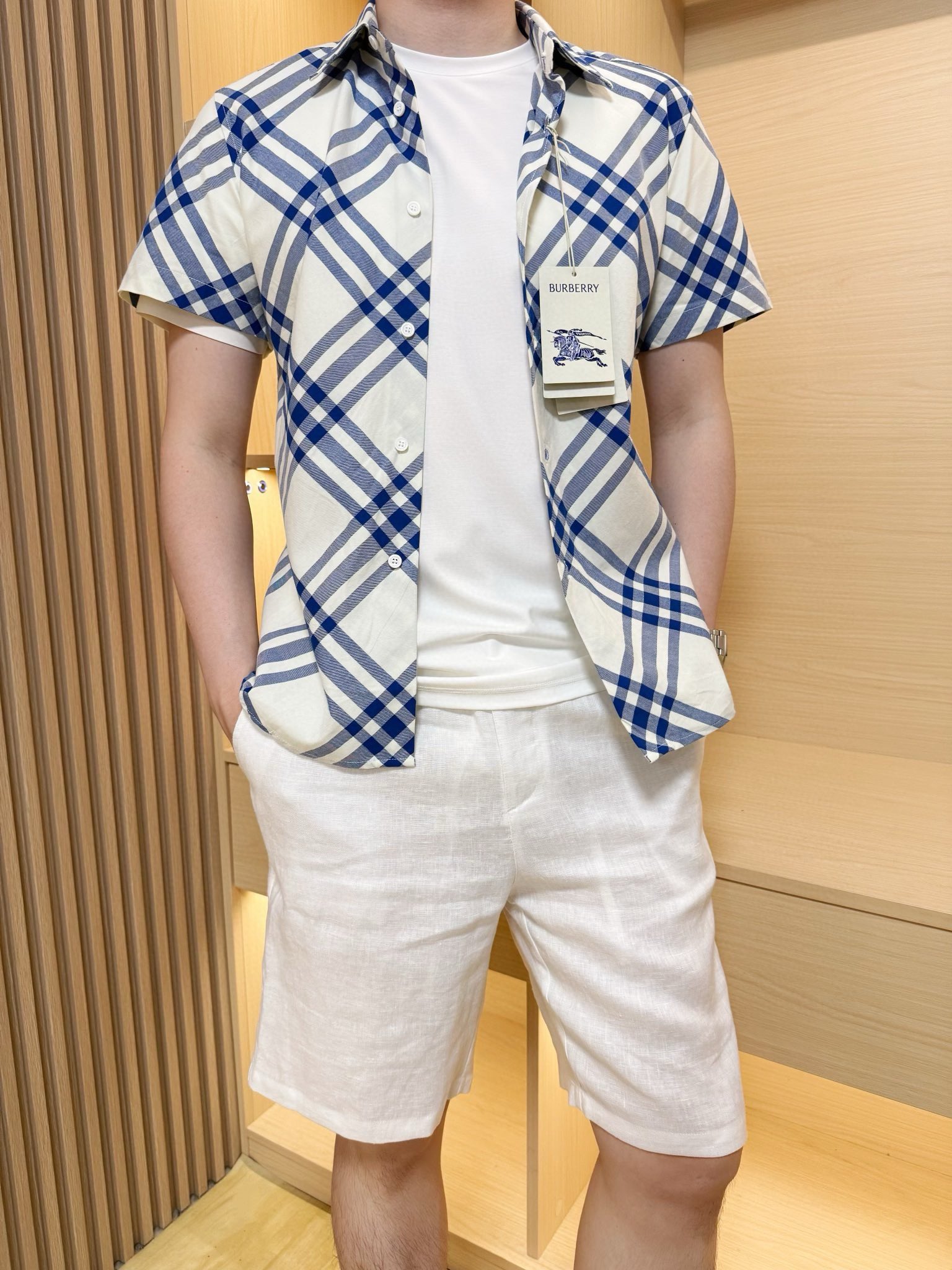 NO:480191,Jenia-2025 counter latest hot shorts shipped, hot-selling items in European and American counters!  Selected imported linen fabrics from Italy with simple and fashionable designs, exquisite back pocket brand small labels show fashion You cannot miss it. Size 48-56 (model 180/wear 50, with Hong Kong Lane Crawford gift box packaging), zegna, shorts, alexander wang19860909杰尼亚-2025专柜最新爆款短裤出货 欧美专柜热销单品！精选意大利进口亚麻面料搭配简约时尚的设计,后口袋精致品牌小标彰显时尚 您不容错过.尺码48-56（模特180/穿50,配香港连卡佛礼盒包装）,,zegna,shorts,alexander wang,Men's clothing