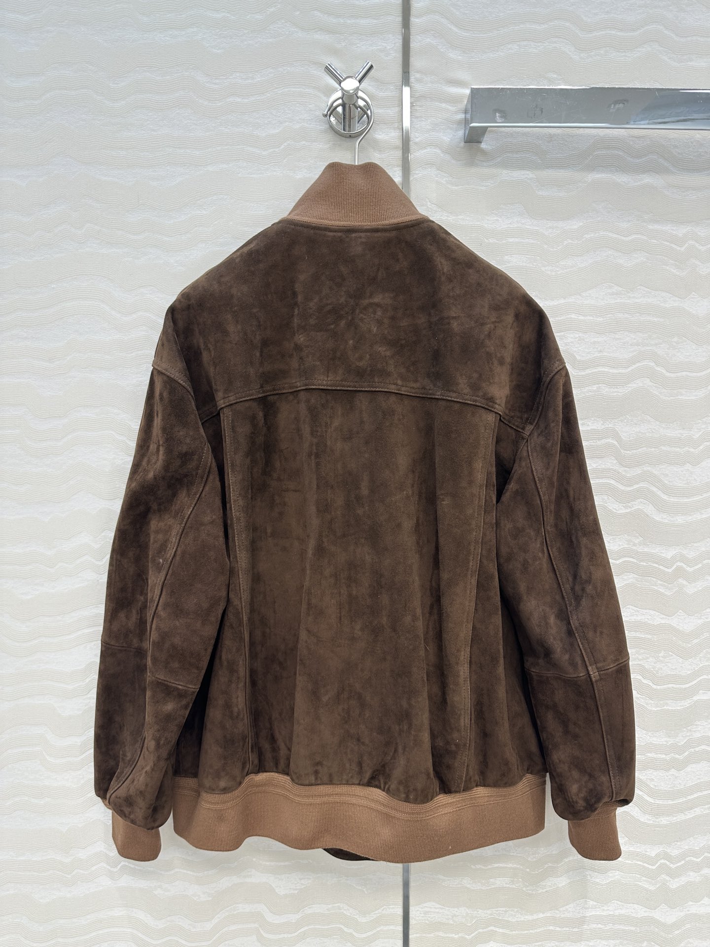 High-End Velvet Dust Bag: P.I.P. Stylish Fur Coat with Hot Print Logo - 图片 9