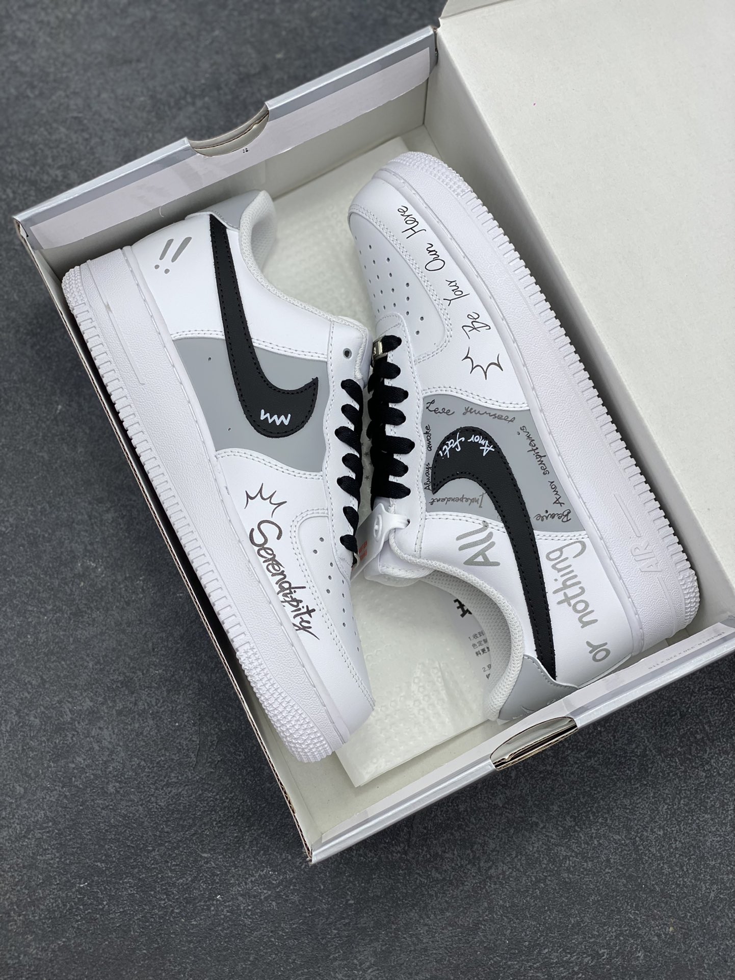 图片[9]-Nike Air Force 1 Low’07 逐梦涂鸦手绘 空军一号低帮休闲板鞋 定制皮料 原厂3D打印 定制鞋盒 原楦原纸板 纯正空军版型 内置全掌气垫 货号：ZH0316-087 尺码：36 36.5 37.5 38 38.5 39 40 40.5 41 42 42.5 43 44 44.5 45-选品中心