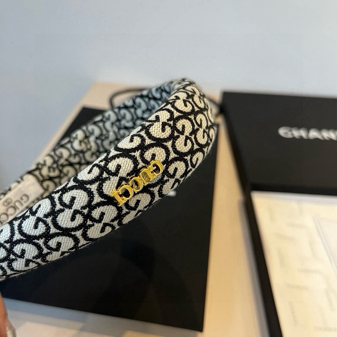 🆕

Gucci古奇新款发箍