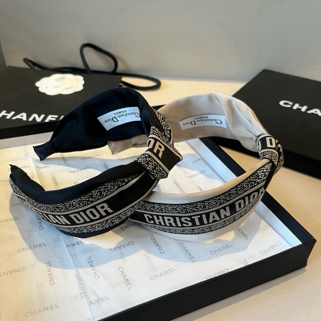 🆕

Dior迪奥新款发箍