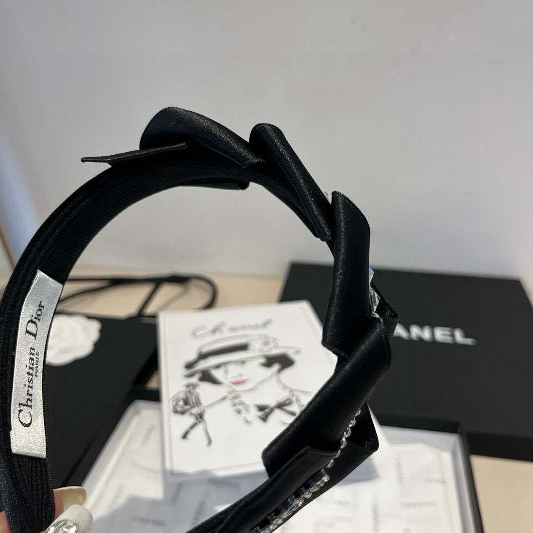 🆕

Dior迪奥新款发箍