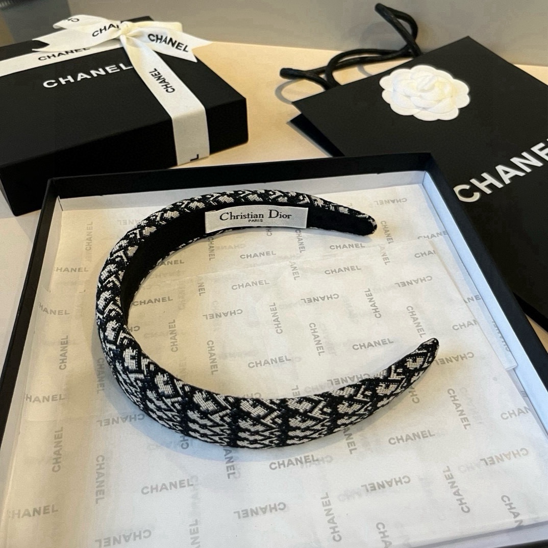 🆕

Dior迪奥新款发箍