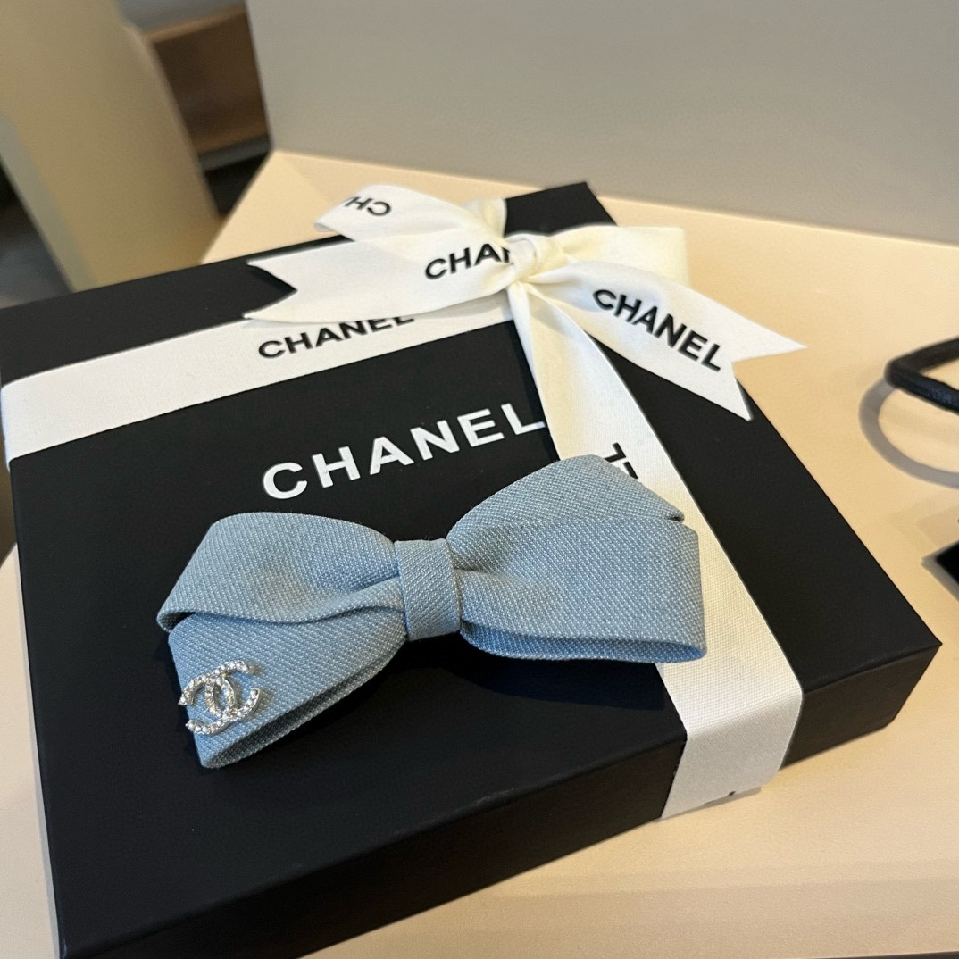 🆕

Chanel香奈儿发箍，高端定制名媛必备哦